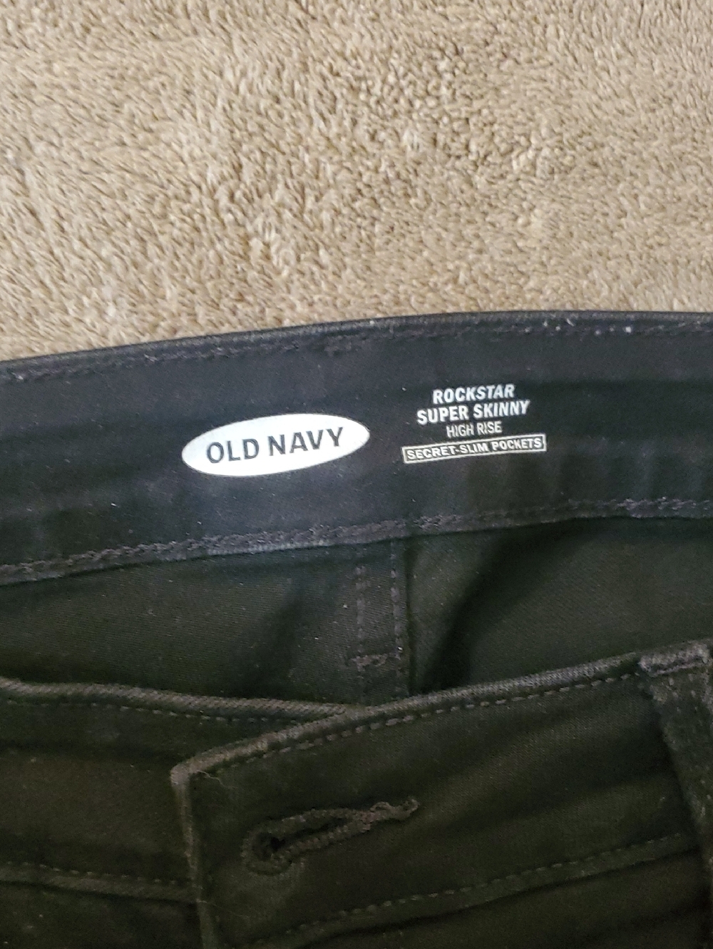 Old Navy RockStar Super Skinny High Rise Jeans - Black